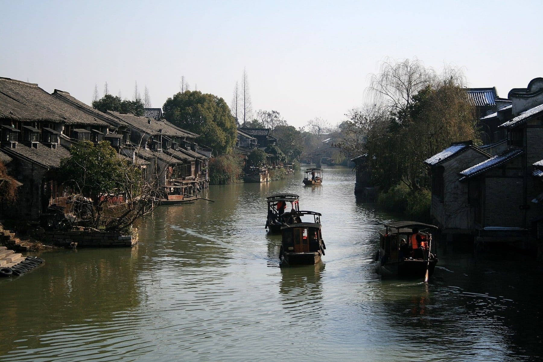 Kênh đào và nhà cổ Ô Trấn